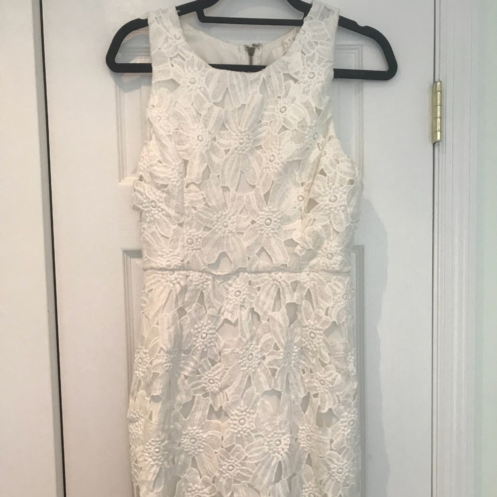 ASTR white floral dress